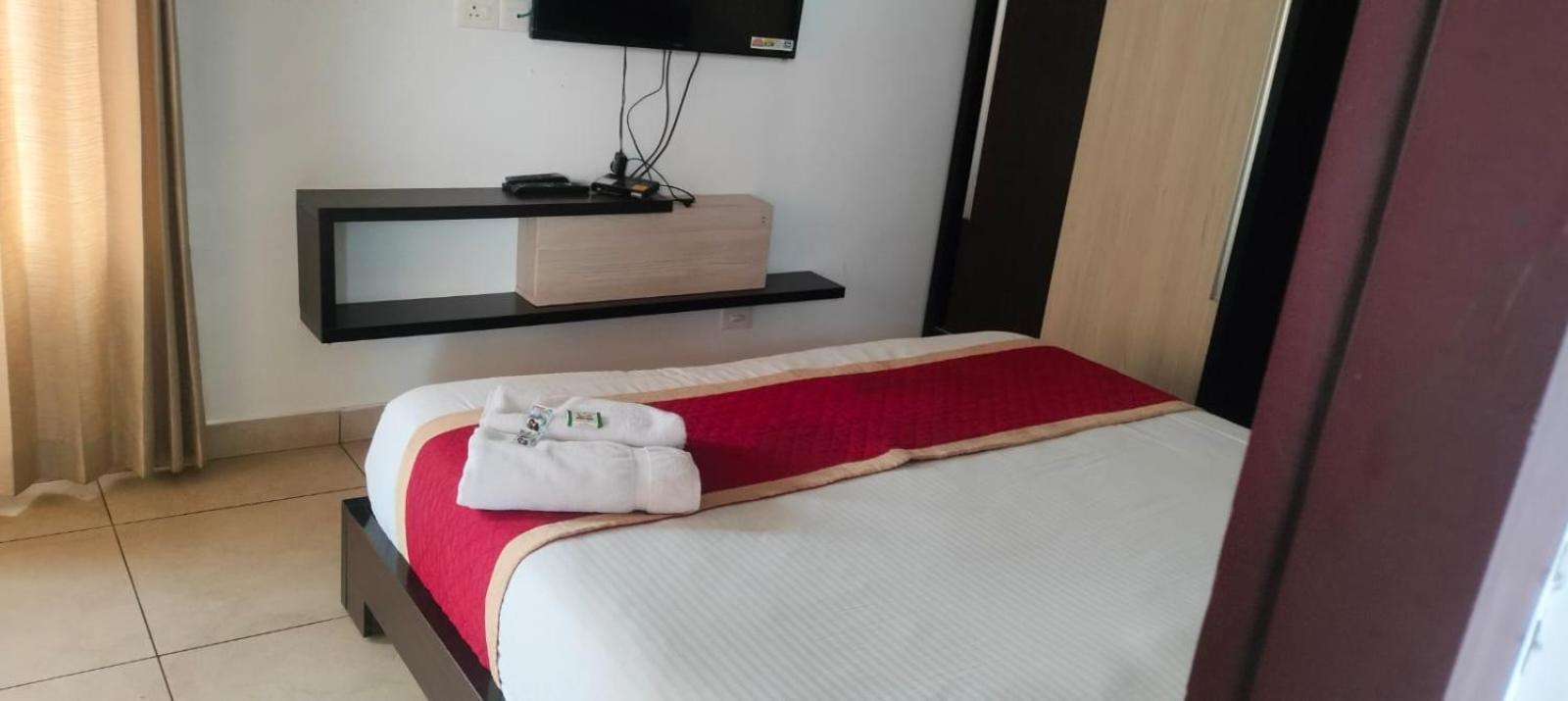Ezebella Luxury Service Villa Ooty Exterior photo